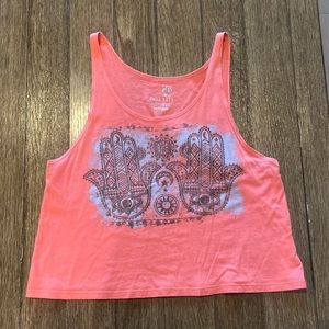 pink tank top